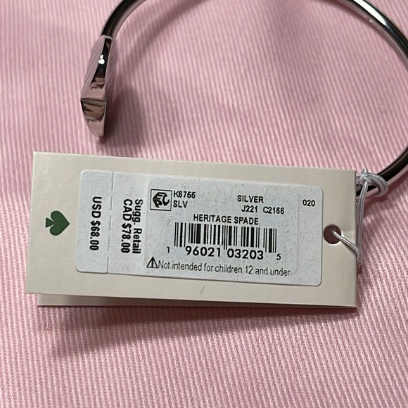 NWT KATE SPADE HEART ARROW SILVER CUFF BRACELET - Picture 11 of 11